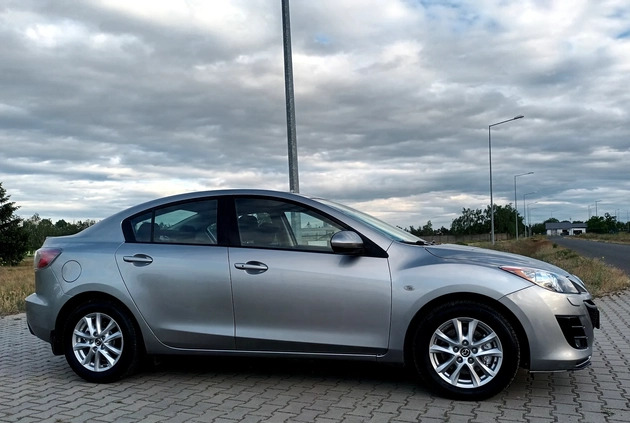 Mazda 3 cena 21500 przebieg: 173000, rok produkcji 2009 z Wschowa małe 379